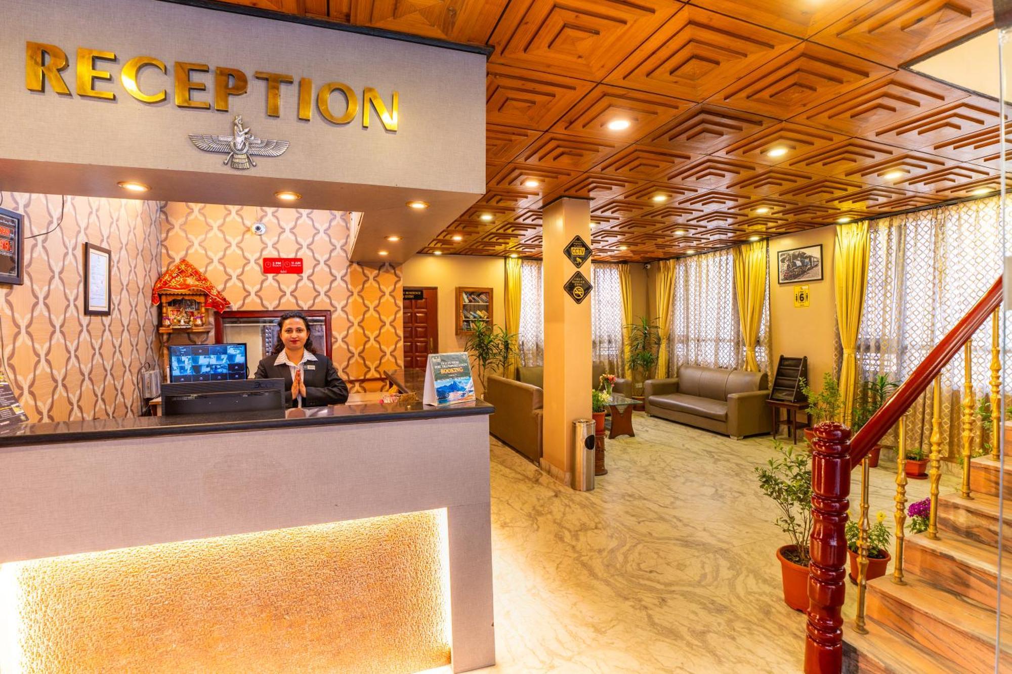 Muscatel Fairmont - 100 Mts From Mall Road 大吉岭 外观 照片