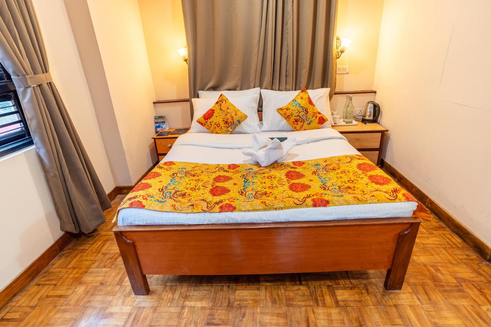Muscatel Fairmont - 100 Mts From Mall Road 大吉岭 外观 照片