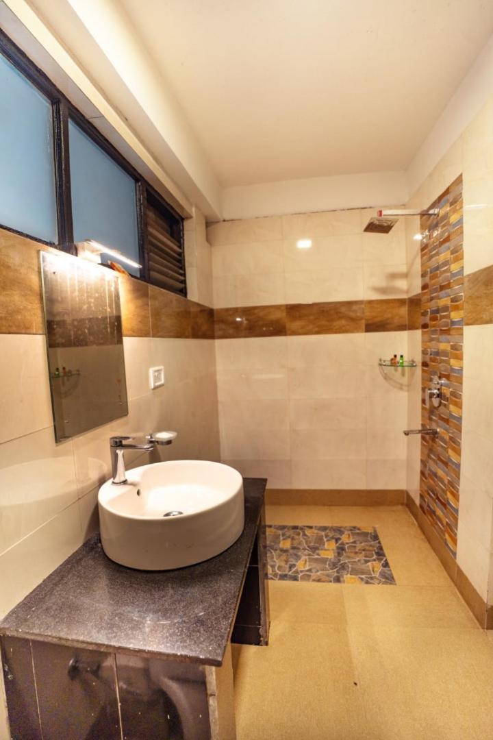 Muscatel Fairmont - 100 Mts From Mall Road 大吉岭 外观 照片