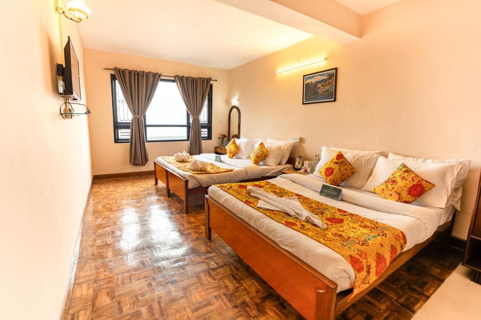 Muscatel Fairmont - 100 Mts From Mall Road 大吉岭 外观 照片